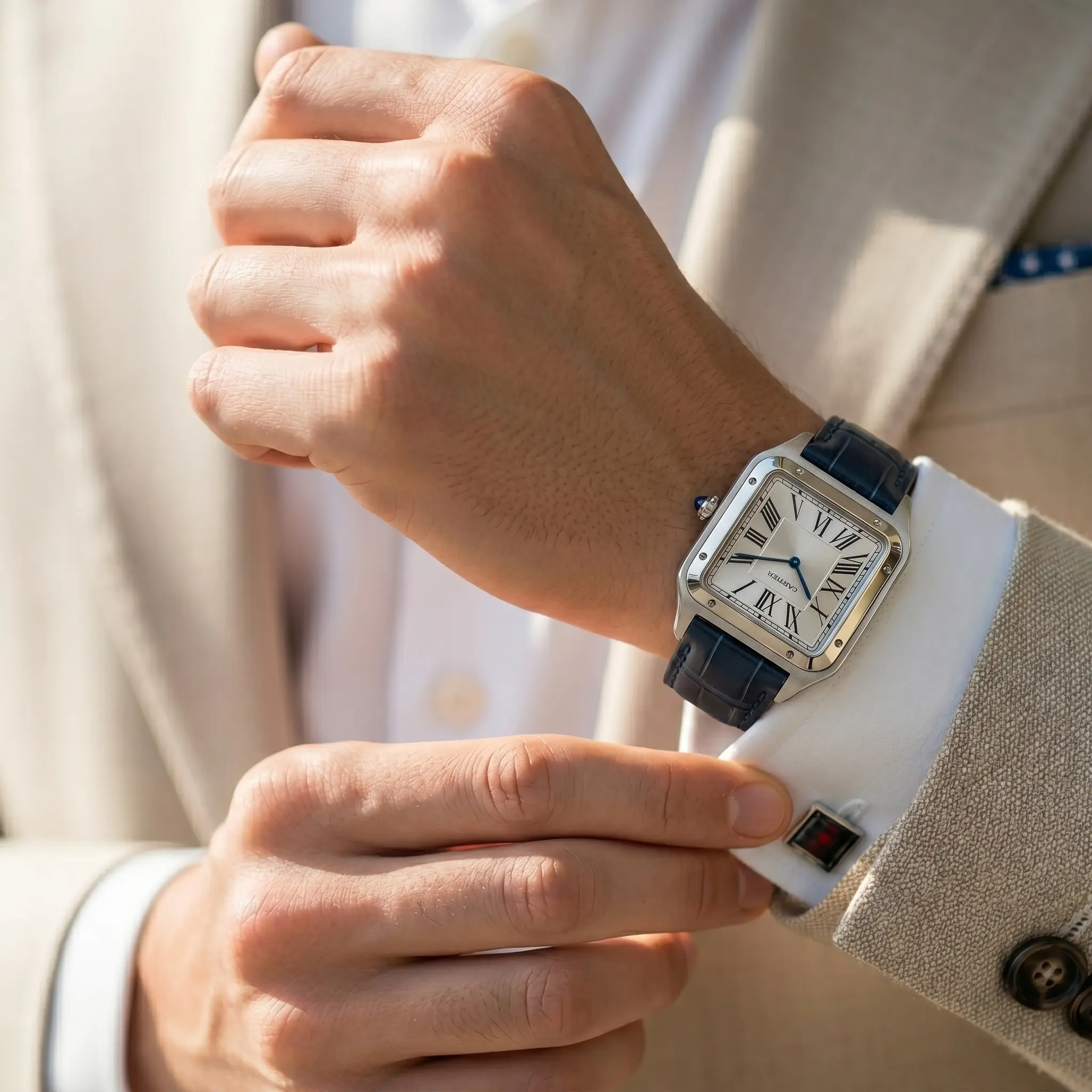 Cartier Santos Çelik Kasa Gümüş Kadran Lacivert Deri Kordon Erkek Saat